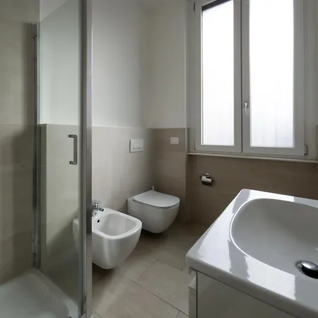 Rrrapido Holy Suites And Rooms - Via Sardegna Milan Exterior photo